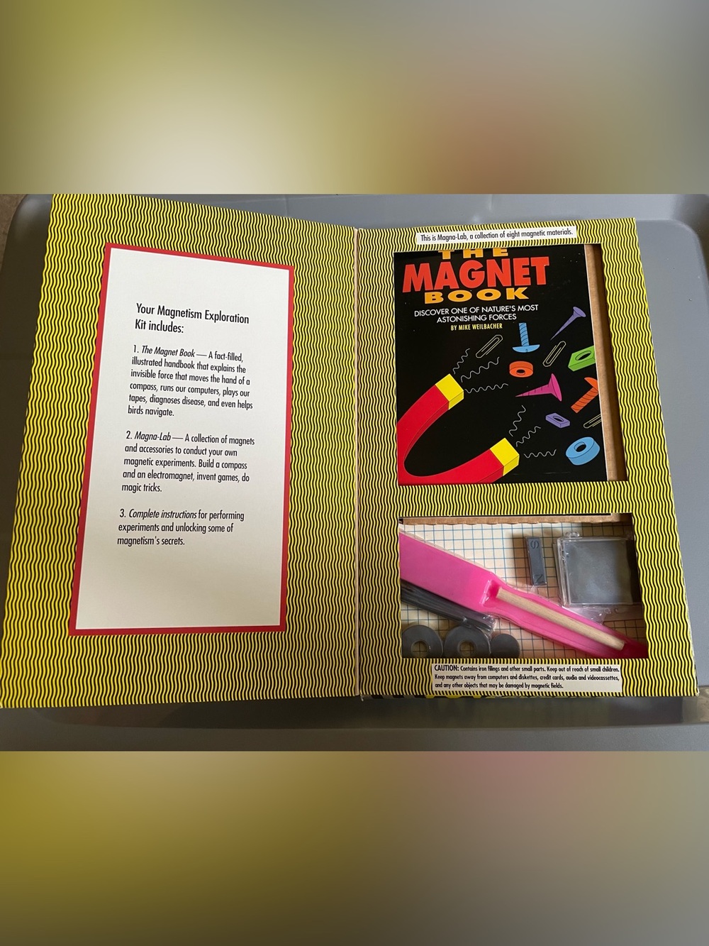 The Magnetism Exploration Kit The Magnet Book Magna-Lab & Instructions Box Wear